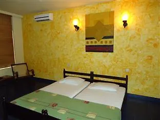 Yoho Rivi Ras Hotel Dehiwala-Mont Lavinia Sri Lanka